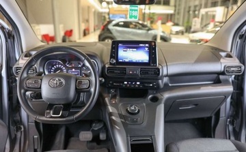 Toyota 2022 Toyota Proace City Verso City Verso Long 1.2 D-4T Family Comfort Aut. Ofer, zdjęcie 5