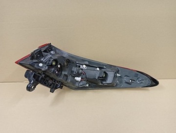 SVĚTLO LEVÝ ZADNÍ TOYOTA CAMRY VIII 8 LED TMAVÁ 17-