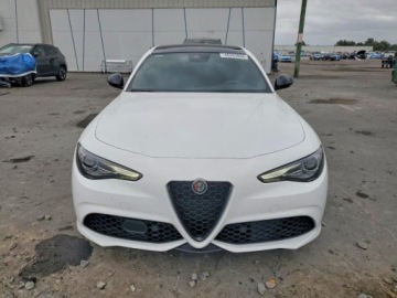 Alfa Romeo Giulia II Sedan Facelifting 2.0 Turbo 280KM 2023 Alfa Romeo Giulia Ti 2023 2.0 Benzyna 280KM, zdjęcie 5