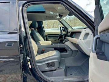 Land Rover Defender IV (L663) 2023 Land Rover Defender 110 X-Dynamic Se 2023 3.0 Benzyna 395KM, zdjęcie 5