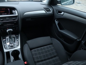 Audi A4 B8 Avant Facelifting 2.0 TDI 143KM 2012 Audi A4 2.0 TDI, Automat, Navi, Klima, zdjęcie 7