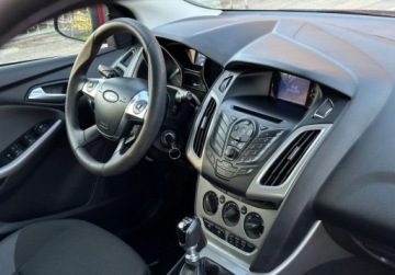 Ford Focus III Kombi 1.6 Duratorq TDCi DPF 115KM 2012 Ford Focus 1.6 TDCI, Zadbany Egzemplarz 1.6 Diesel 115KM, zdjęcie 9