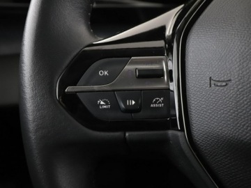 Peugeot 308 III Hatchback Plug-In 1.6 Hybrid 180KM 2022 Peugeot 308 PHEV Allure Pack automat navi, zdjęcie 37