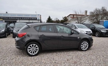 Opel Astra J Hatchback 5d 1.4 Turbo ECOTEC 120KM 2012 Opel Astra LIFT 1.4 Turbo Benzyna Tempomat Cz. parkowania 1.4 Benzyna 120KM, zdjęcie 5