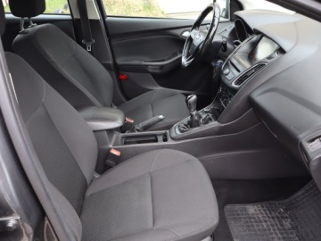 Ford Focus III Kombi Facelifting 1.0 EcoBoost 125KM 2015 Ford Focus 1.0 EcoBoost, Klima, Klimatronic, zdjęcie 8