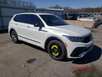 Volkswagen Tiguan II 2023 Volkswagen Tiguan 2023 2.0L Turbo AWD 2.0 Benzyna 184KM, zdjęcie 3