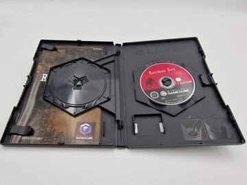 NINTENDO GAMECUBE RESIDENT EVIL