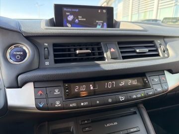 Lexus CT Hatchback 5d Facelifting 2017 200h 136KM 2020 Lexus CT 200h Elegance EU6 200h Elegance Comfort L, zdjęcie 26