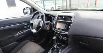 Mitsubishi ASX I SUV Facelifting 2016 1.6 117KM 2017 Mitsubishi ASX Mitsubishi ASX 1.6 Benzyna 117KM, zdjęcie 27