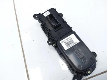 4C72021000 TLAČÍTKO PŘEDEHŘÁNÍ SEDADLA 1.6 GDI HYBRID 104 KIA NIRO