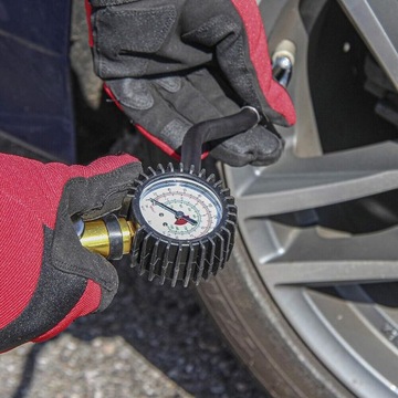 МАНОМЕТР В ШИНАХ, ВЫСОКАЯ ТОЧНОСТЬ ИЗМЕРЕНИЯ ДАВЛЕНИЯ В ШИНАХ