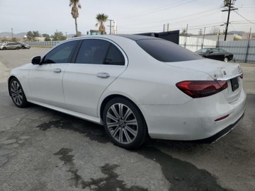 Mercedes Klasa E W213 2022 Mercedes-Benz Klasa E 350 2022 2.0l 2.0 Benzyna 255KM, zdjęcie 1