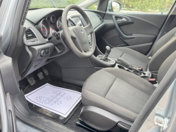 Opel Astra J Hatchback 5d 1.4 Twinport ECOTEC 100KM 2011 Opel Astra 1.4 100KM Klima 1-reka Gotowy do jazdy 1.4 Benzyna 100KM, zdjęcie 34