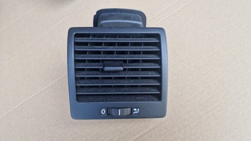 VW T5 MULTIVAN kratka nawiewu lewa 7H5819203A