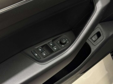 Volkswagen Arteon Fastback 2.0 TDI 240KM 2019 Volkswagen Arteon Elegance 4Motion Kamera 360 ACC CarPlayAndroid Auto, zdjęcie 18