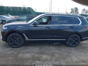 BMW X7 2021 BMW X7 xDrive40i 2021 3.0 Benzyna 335KM, zdjęcie 2