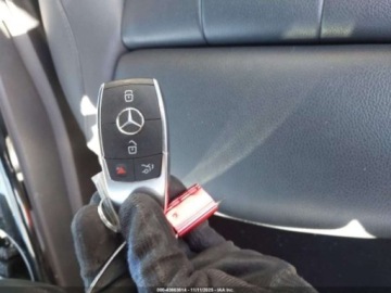 Mercedes Klasa A W177/V177 2022 Mercedes-Benz Klasa A 2022 Mercedes-Benz A-Class A 220 Sedan 2.0 Benzyna, zdjęcie 13