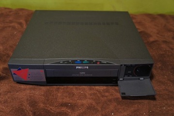 VHS 4 głowice Hi-Fi Stereo Philips VR422 po serwisie z gwarancją