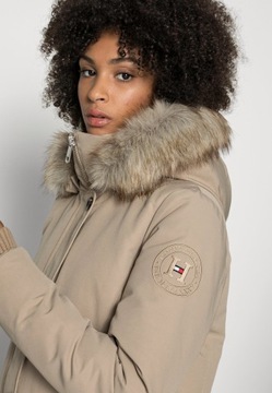 Kurtka parka z czarnym futrem Tommy Hilfiger S