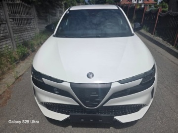 Alfa Romeo Junior 2025 Alfa Romeo Junior WERSJA SPECJALE IBRIDA automat full LED