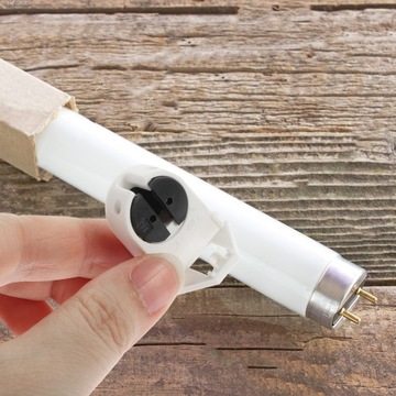 20 шт. Люминесцентная лампа с патроном.