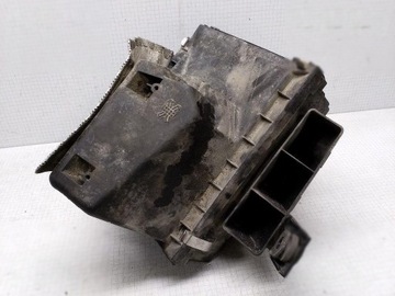 8D0183 POUZDRO FILTRU VZDUCHU 1.9 TDI 74 2002 VW PASSAT B5 (3B2)