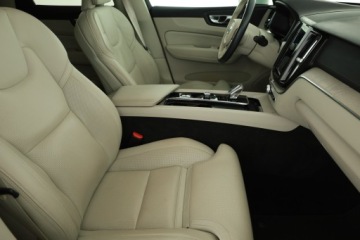 Volvo XC60 II 2022 Volvo XC60 B4 AWD, Salon Polska, 1. Właściciel, zdjęcie 6