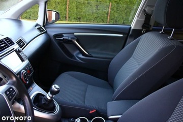 Toyota Verso Minivan Facelifting 1.6 D-4D 112KM 2015 Toyota Verso Toyota Verso 1.6 D-4D 7-Sitzer StartStop Skyview Edition 1.6, zdjęcie 28