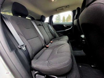 Volvo V40 II Hatchback 2.0 T2 DRIVE-E 122KM 2015 Volvo V40 Zarejestrowane,KAMERA, bardzo ladne, GWARANCJA 2.0 Benzyna, zdjęcie 7