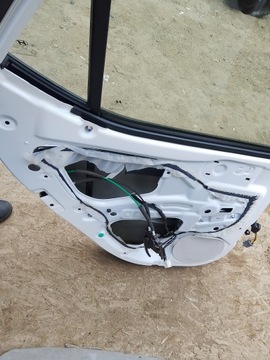 DVEŘE LEVÝ ZADNÍ HYUNDAI I 10 II 2014-2019 R