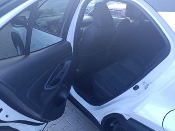 Toyota Yaris IV Hatchback 1.5 Hybrid Dynamic Force 116KM 2022 Toyota Yaris Cross Hybrid 1.5 Adventure Toyota Yar, zdjęcie 13