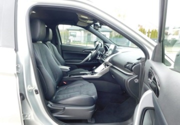 Mitsubishi Eclipse Cross SUV PHEV 2.4 188KM 2022 Mitsubishi Eclipse Cross 2,4 PHEV z Gwarancja Model 2023r 2.4 188KM, zdjęcie 8