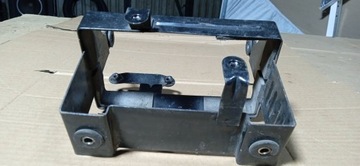 SUZUKI GSF 400 BANDIT STELAŻ UCHWYT MOCOWANIE AKUMULATORA KOSZYK KOSZ