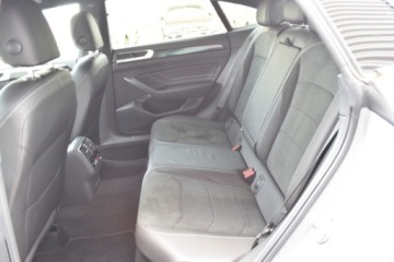 Volkswagen Arteon Fastback Facelifting 2.0 TSI 190KM 2022 Volkswagen Arteon R-Line 190 KM TSI DSGDCCLEDAmbientePakietZimowy VAT 23, zdjęcie 31