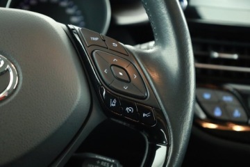Toyota C-HR I Crossover Facelifting 1.8 Hybrid 122KM 2021 Toyota C-HR 1.8 Hybrid, Salon Polska, Automat, zdjęcie 12
