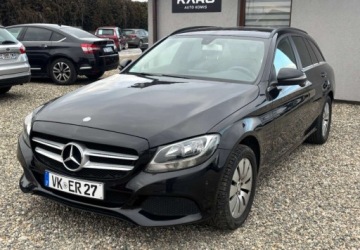 Mercedes Klasa C W205 Kombi 220 BlueTEC 170KM 2015 Mercedes-Benz Klasa C 2015 r. 2.1 Diesel 170KM, zdjęcie 1