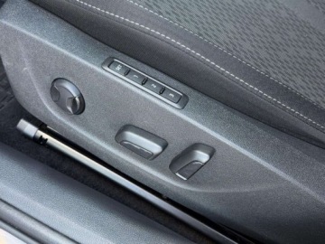 Skoda Octavia IV Kombi 2.0 TDI 150KM 2022 Skoda Octavia Keyless, Asystenci, Hak, Led, 2.0 Diesel 150KM, zdjęcie 9