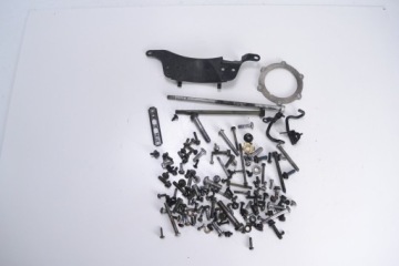 Śruby stelaż wypełnienie YAMAHA TDM 900 02-10