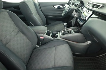 Nissan Qashqai II Crossover 1.2 DIG-T 115KM 2017 Nissan Qashqai 1.2 DIG-T, Salon Polska, Klima, zdjęcie 6