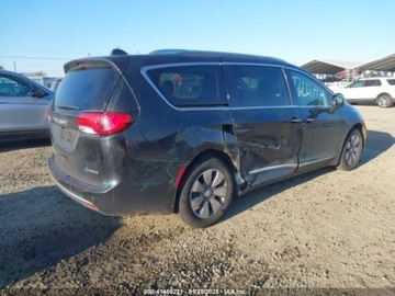 Chrysler Pacifica II 2018 Chrysler Pacifica Limited 2018 3.6l 3.6 Hybryda 287KM, zdjęcie 2