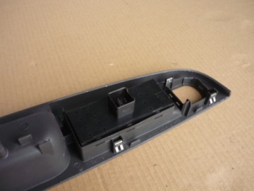 ПАНЕЛЬ УПРАВЛЕНИЯ ОКНОМ ЛЕВАЯ VW GOLF V 1K4868049A EU