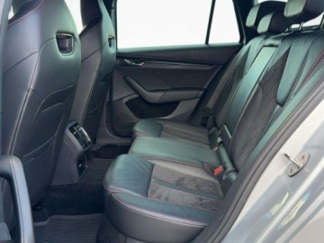 Skoda Octavia IV RS Kombi 2.0 TDI SCR 200KM 2022 Skoda Octavia RS, Keyless, Hak, Matrix, Head-Up, Asystenci 2.0 Diesel 200KM, zdjęcie 10