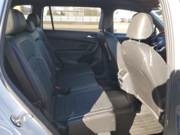 Volkswagen Tiguan III 2024 Volkswagen Tiguan SEL R-Line Black 2024 2.0l 2.0 Benzyna 184KM, zdjęcie 11