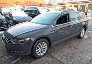 Volkswagen Passat B8 Variant 2.0 TDI BlueMotion SCR 150KM 2019 Volkswagen Passat Cena Brutto 2.0 Diesel 150KM