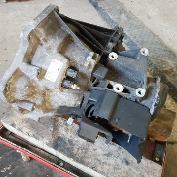 КОРОБКА ПЕРЕДАЧ FORD 3S6R 700AB