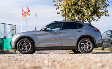 Alfa Romeo Stelvio SUV 2.0 Turbo 280KM 2017 Alfa Romeo Stelvio Alfa Romeo Stelvio 2.0 T Sport Q4 280KM 2.0 Benzyna, zdjęcie 4