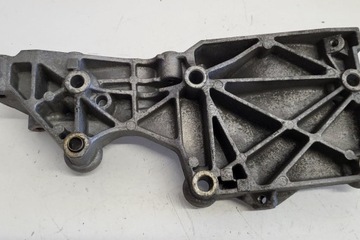 UCHYCENÍ DRŽÁKY KOMPRESORU KLIMATIZACE VW PASSAT B6 (3C2) 038903143 2.0L