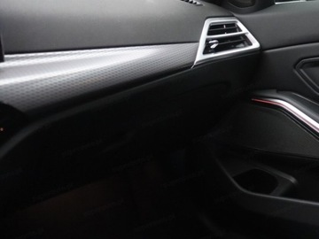 BMW Seria 3 G20-G21 Limuzyna 2.0 330e 292KM 2024 BMW Seria 3 330e xDrive Sport Sedan 2.0 (292KM) 2024, zdjęcie 13