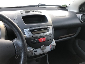 Peugeot 107 Hatchback 5d 1.0 12V 68KM 2009 PEUGEOT 107 KLIMA TYLKO 70 TYS PRZEBIEGU Z NIEMIEC, zdjęcie 16