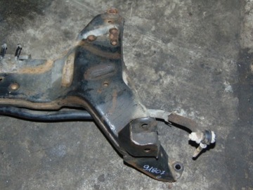 NOSNÍK MOTORU NÁPRAVNICE TRAVERS NISSAN ALMERA N16 1.5
